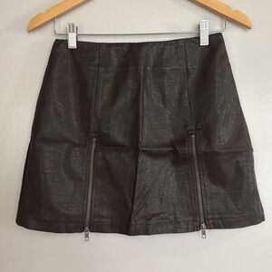 MOVING SALE LF faux leather zipper green mini skirt